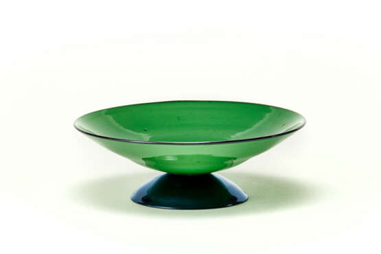 Carlo Scarpa. Small stand in green incamiciato blown glass - фото 1