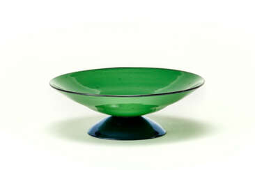 Small stand in green incamiciato blown glass