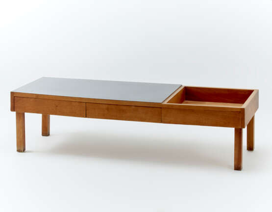 Solid and veneered wood coffee table - photo 1