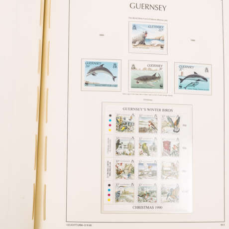 Briefmarkenalbum Guernsey - фото 3