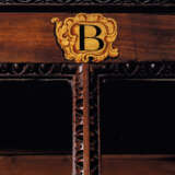 Vile and Cobb. A GEORGE II MAHOGANY BREAKFRONT LIBRARY BOOKCASE - фото 3