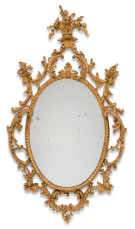 A PAIR OF GEORGE III GILT CARTON PIERRE OVAL MIRRORS - фото 3