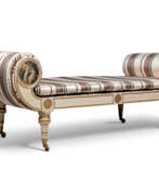 Диван. A REGENCY PARCEL-GILT AND CREAM-PAINTED DAYBED
