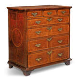A QUEEN ANNE BURR-YEW AND ASH-FEATHERBANDED CHEST - photo 1