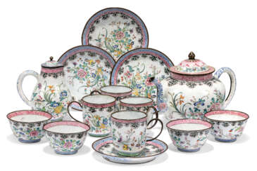 A CHINESE PAINTED ENAMEL TEA SERVICE