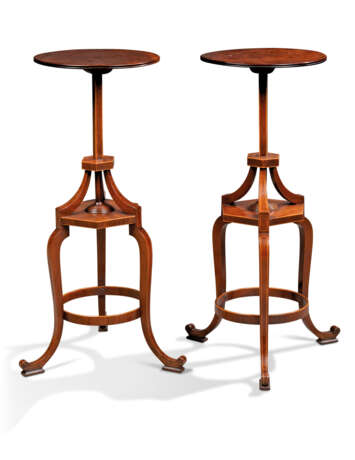 A PAIR OF GEORGE III MAHOGANY TRIPOD STANDS - photo 1