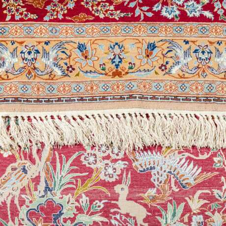 Zwei Orientteppiche mit Seide. PERSIEN, 20. Jahrhundert, je ca. 120x80 cm. - photo 4