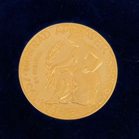 BRD - Goldene Gedenkmedaille zu 20 Dukaten 1957, - фото 3