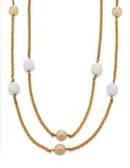 UNSIGNED CHANEL FAUX PEARL AND WHITE GRIPOIX GLASS LONGCHAIN NECKLACE