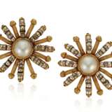UNSIGNED CHANEL FAUX PEARL AND RHINESTONE EARRINGS - photo 1