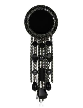 CHANEL BLACK FACETED BEAD BROOCH - фото 1