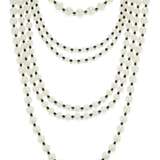 UNSIGNED CHANEL FAUX PEARL AND BLACK BEAD NECKLACE - Foto 1