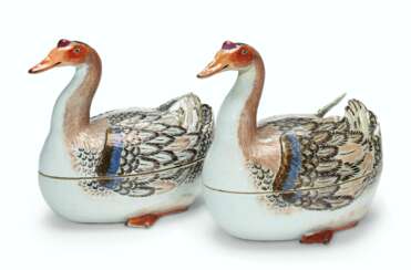 A RARE PAIR OF GOOSE TUREENS AND COVERS