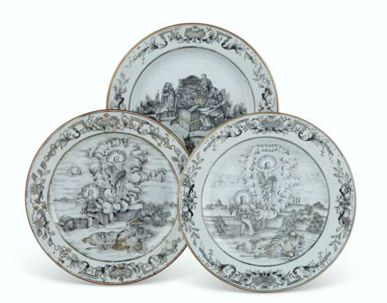 THREE GRISAILLE BIBLICAL SUBJECT PLATES - Foto 1