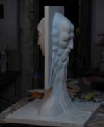Statue. Янус