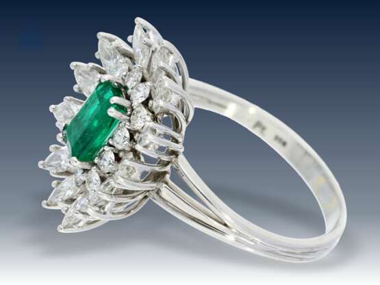 Ring: wunderschöner und wertvoller vintage Smaragd/Diamant-Blütenring, Handarbeit aus 950er Platin - Foto 2