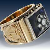 Ring: außergewöhnlicher antiker Goldschmiede-Herrenring mit Saphir und Diamantbesatz, UNIKAT - photo 1