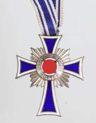 Mutterkreuz in Silber