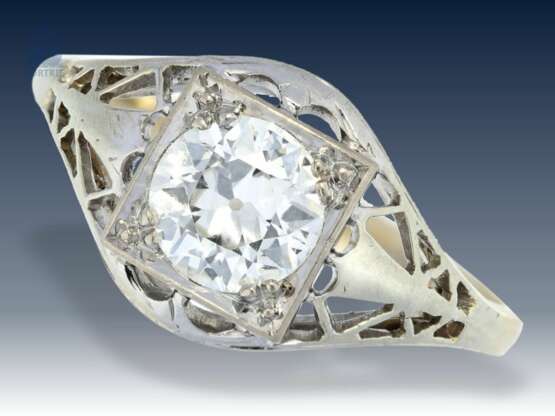 Ring: antiker, filigran gefertigter Diamant/Goldschmiedering, Handarbeit um 1900, Wertgutachten über 6400€ - photo 1