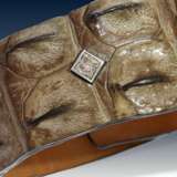 Armband: Unikat der Firma "Treibgut-Precious Pieces", gefertigt aus Krokodilleder, besetzt mit einem seltenen Farbdiamant der Farbe "Taupe", ein Whiskey-Farbton, 1.11ct, hohe Qualität - фото 1