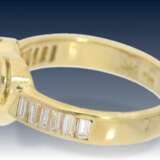 Ring: vintage Goldschmiedering mit großem Diamant-Herz und Baguette-Schultern, ca. 1,5ct - photo 2