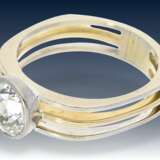 Ring: großer, sehr schöner, hochwertiger Altschliff-Diamant von 2,38ct, individuelle Goldschmiedearbeit, Wertgutachten von 1989 über 33.000,- DM - photo 2