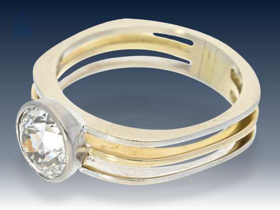 Ring: großer, sehr schöner, hochwertiger Altschliff-Diamant von 2,38ct, individuelle Goldschmiedearbeit, Wertgutachten von 1989 über 33.000,- DM - Foto 2