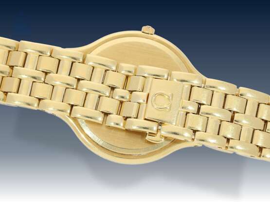 Armbanduhr: elegante, hochwertige Omega Herrenuhr in 18k Gold, mit Originalpapieren von 1996 - Foto 2