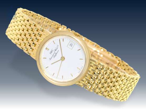 Armbanduhr: hochwertige IWC Damenuhr mit massivem Goldband - фото 1
