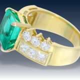 Ring: exklusiver Smaragd/Diamantring, vermutlich Columbien - photo 2