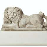 A CARVED WHITE MARBLE RECUMBENT LION - фото 2