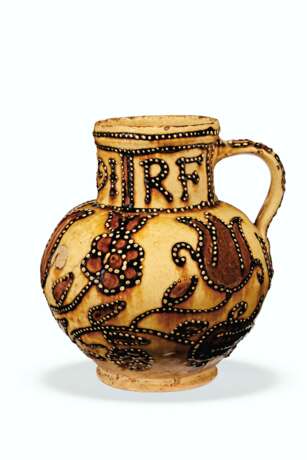 A STAFFORDSHIRE DATED AND INITIALTED SLIPWARE JUG - photo 3