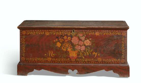 A GRAIN AND FLORAL PAINTED BLANKET CHEST - photo 1