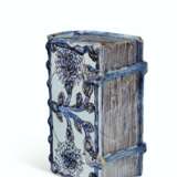 AN ENGLISH DELFT BLUE AND WHITE HAND-WARMER - photo 1