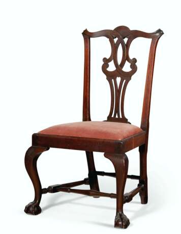 A CHIPPENDALE CARVED MAHOGANY SIDE CHAIR - фото 3