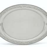AN AMERICAN SILVER LARGE TWO-HANDLED TRAY - Foto 1