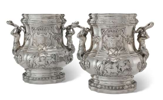 A PAIR OF GERMAN SILVER WINE COOLERS - photo 1