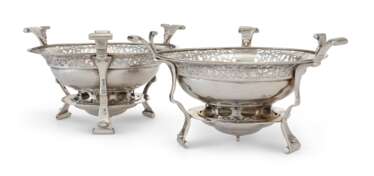 A PAIR OF LOUIS XV SILVER BRAZIERS