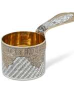 Фирма Сазиков. A RUSSIAN PARCEL-GILT SILVER AND NIELLO CUP 