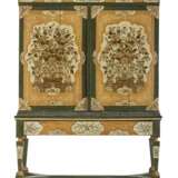 A NORTH EUROPEAN POLYCHROME-PAINTED CABINET-ON-STAND - фото 1