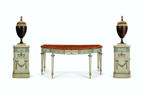 Mayhew & Ince. A SUITE OF GEORGE III CREAM AND BLUE-PAINTED MAHOGANY DINING... - Foto 1