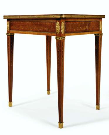 A RUSSIAN ORMOLU-MOUNTED TULIPWOOD, AMARANTH AND MARQUETRY M... - photo 2