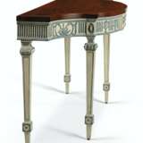 Mayhew & Ince. A PAIR OF GEORGE III CREAM AND BLUE-PAINTED MAHOGANY SIDE TA... - Foto 4