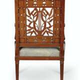A LATE LOUIS XVI SOLID MAHOGANY FAUTEUIL - фото 4