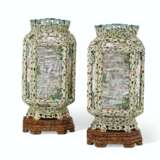 AN UNUSUAL PAIR OF CHINESE PAINTED ENAMEL AND MOTHER-OF-PEAR... - photo 1