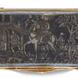 A RUSSIAN GOLD-MOUNTED SILVER AND NIELLO SNUFF BOX - фото 2