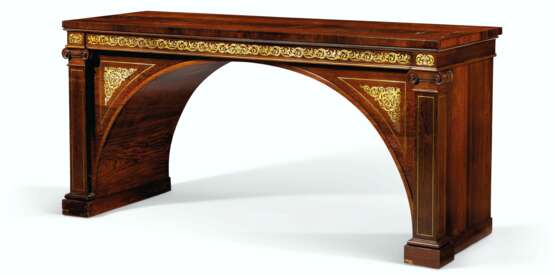 A GEORGE IV BRASS-INLAID ROSEWOOD SIDE TABLE - фото 2