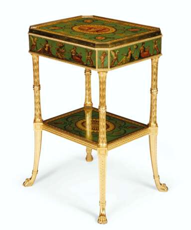 A GEORGE III STYLE POLYCHROME-PAINTED AND PARCEL-GILT OCCASI... - Foto 2