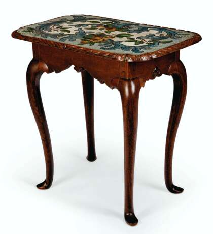 A GERMAN OAK AND BEADWORK OCCASIONAL TABLE - photo 2