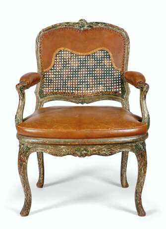 A LOUIS XV GREY AND GREEN-PAINTED FAUTEUIL - фото 1